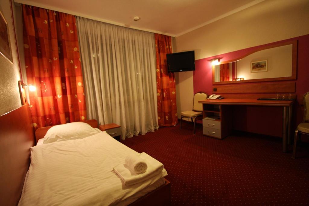 Hotel Orion ソスノヴィエツ 部屋 写真